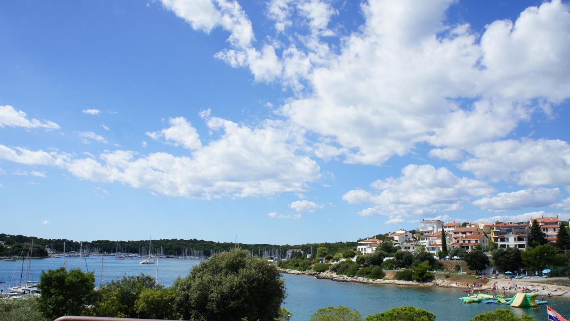 Suran Apartments Pula Exteriér fotografie